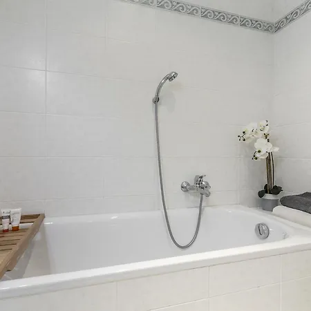 Carloni Apartment